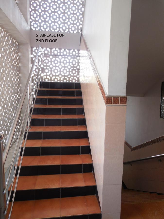 Hotel Silver Springs Ahmedabad Exterior foto